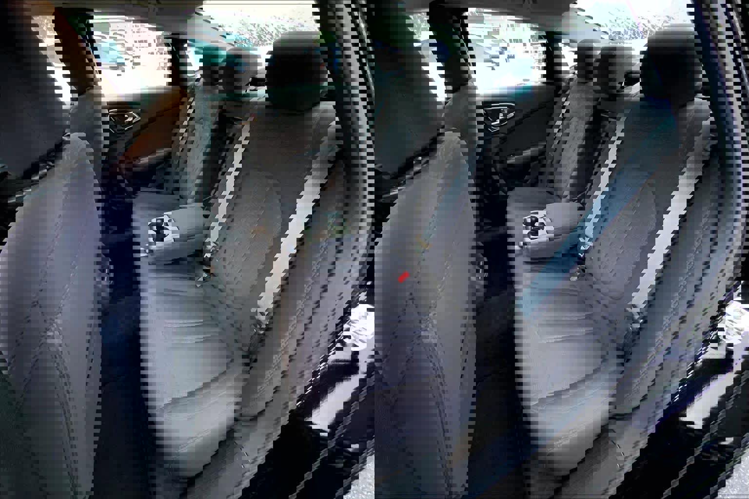 Used 2015 Chrysler 200 LX image 19