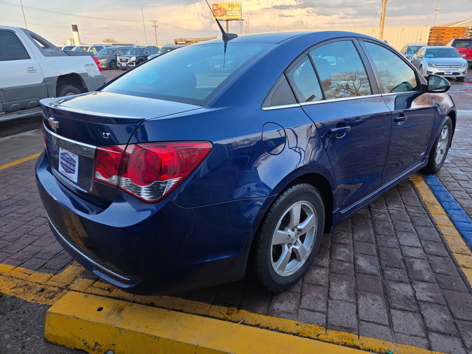 Used 2012 Chevrolet Cruze LT w/ RS Package FWD image 5