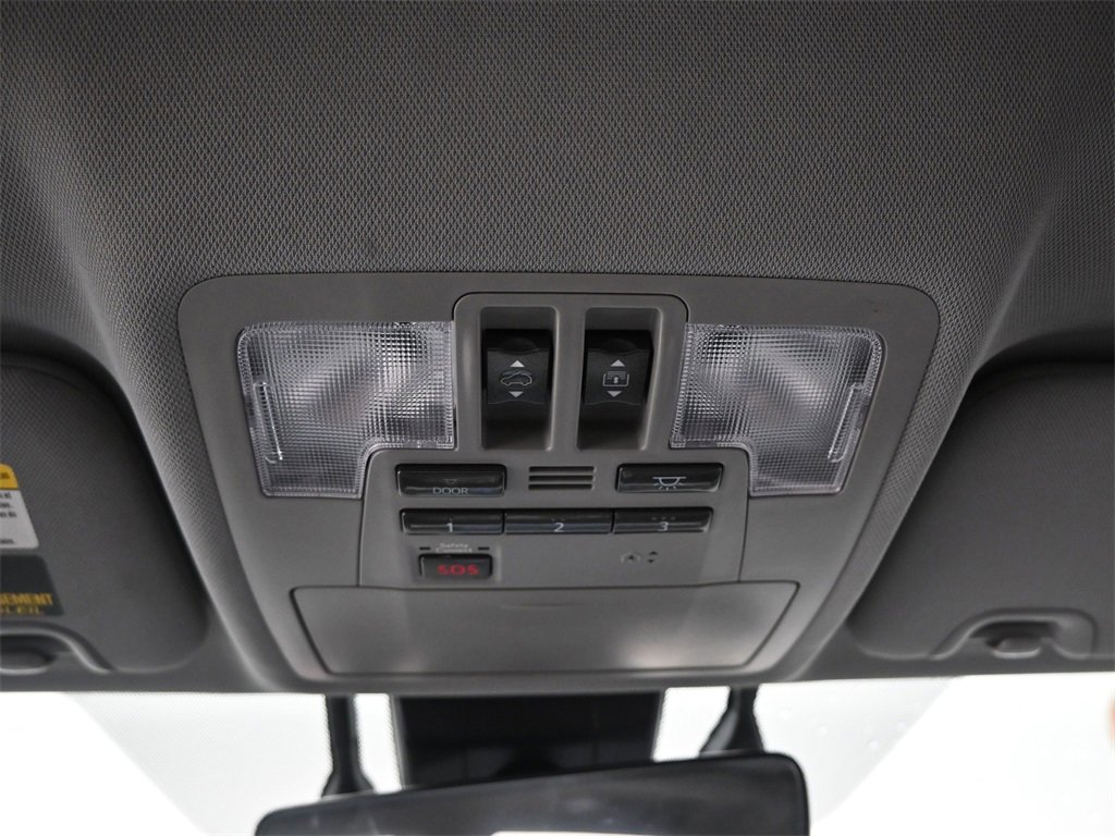 Used 2019 Toyota Highlander Limited Platinum image 38