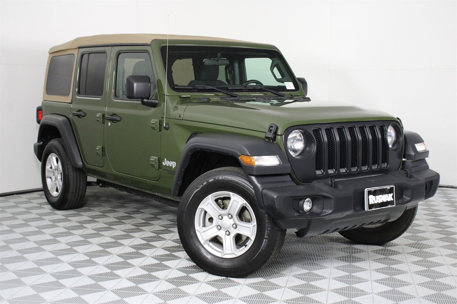 Used 2021 Jeep Wrangler Unlimited Sport image 32