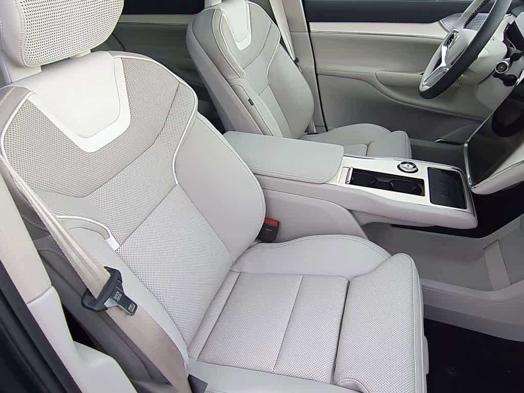 New 2025 Volvo EX90 Ultra w/ Protection Package Premier image 22