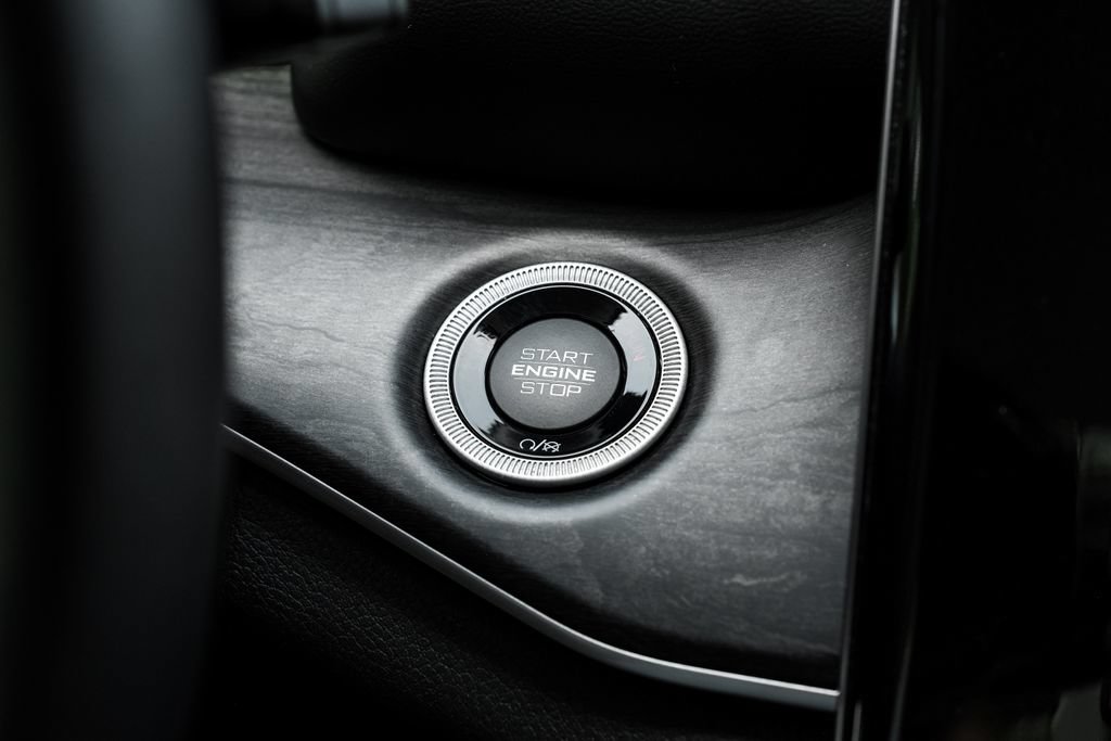 Used 2022 Jeep Grand Cherokee Limited RWD image 29