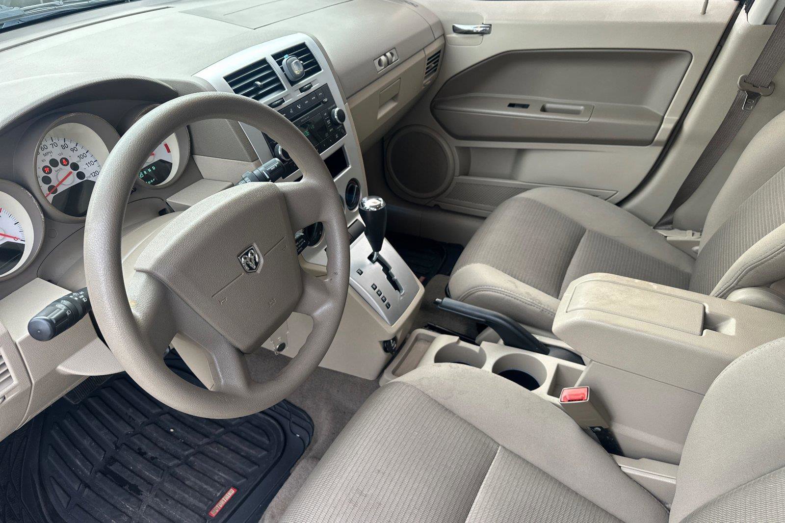 Used 2009 Dodge Caliber SXT image 9