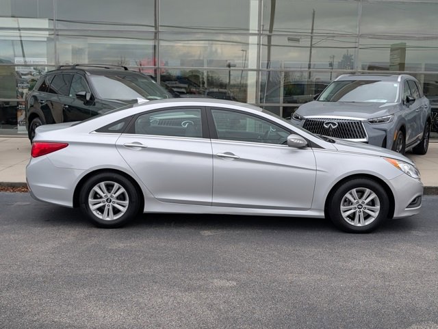 Used 2014 Hyundai Sonata GLS w/ Popular Equipment Group 2 image 9
