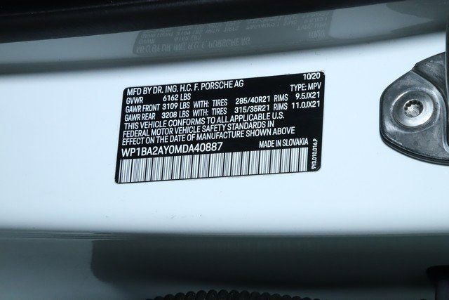 Used 2021 Porsche Cayenne Coupe image 22