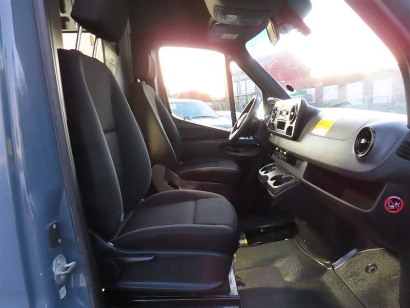Used 2019 Mercedes-Benz Sprinter 144 image 29