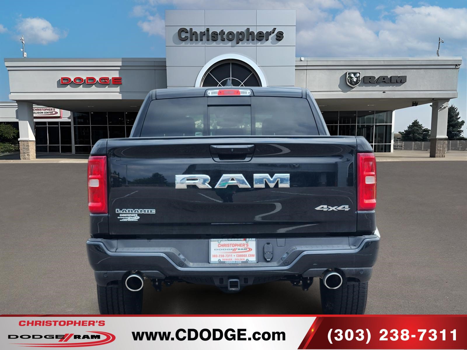 Used 2026 RAM 1500 Laramie w/ Laramie Preferred Package AWD/4WD image 4