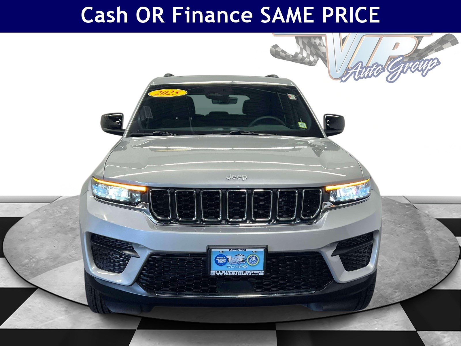 Certified 2025 Jeep Grand Cherokee Laredo X w/ Luxury Tech Group I AWD/4WD image 2