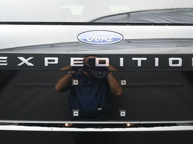 New 2025 Ford Expedition Platinum image 34