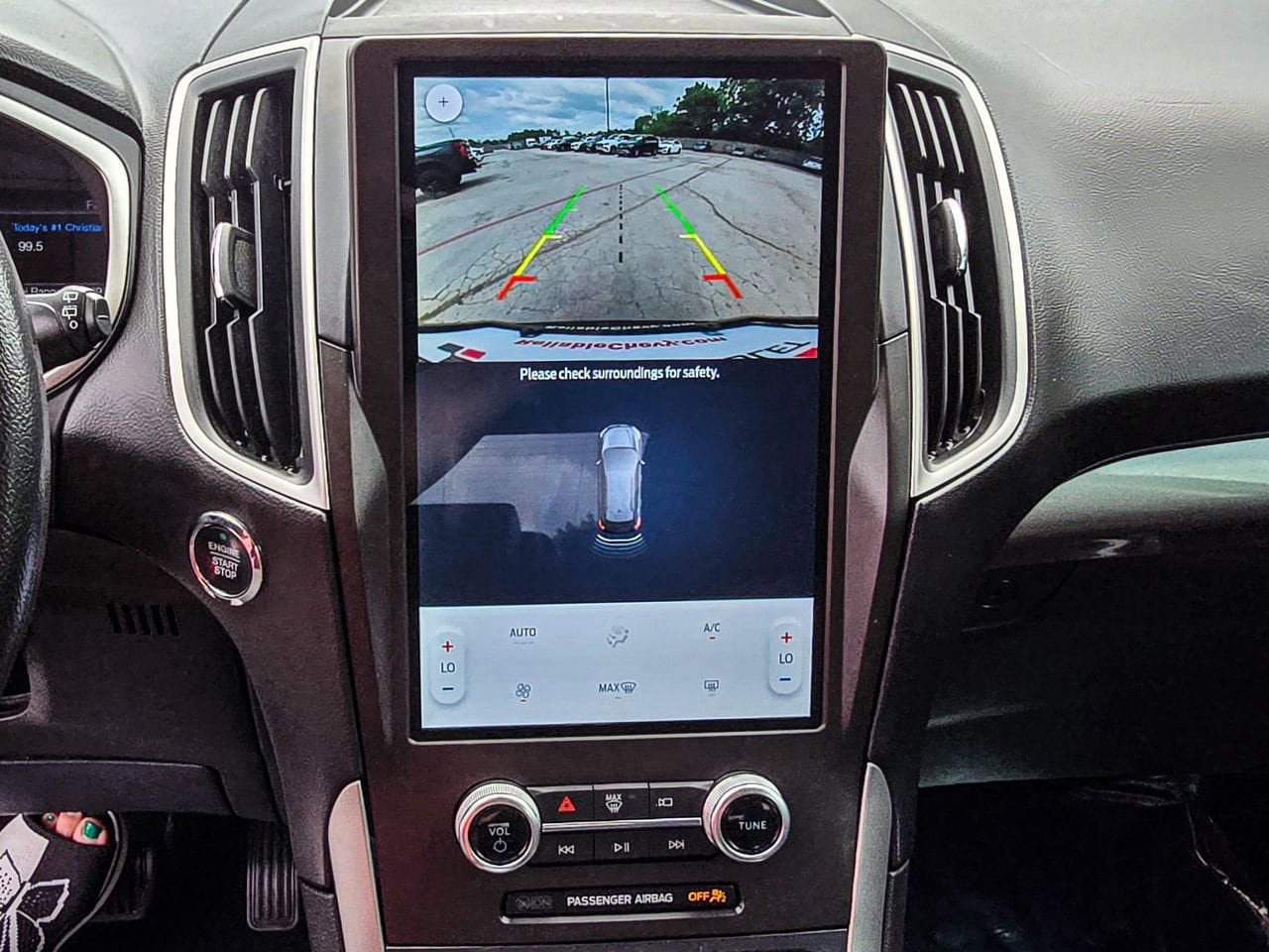 Used 2021 Ford Edge SE FWD image 19