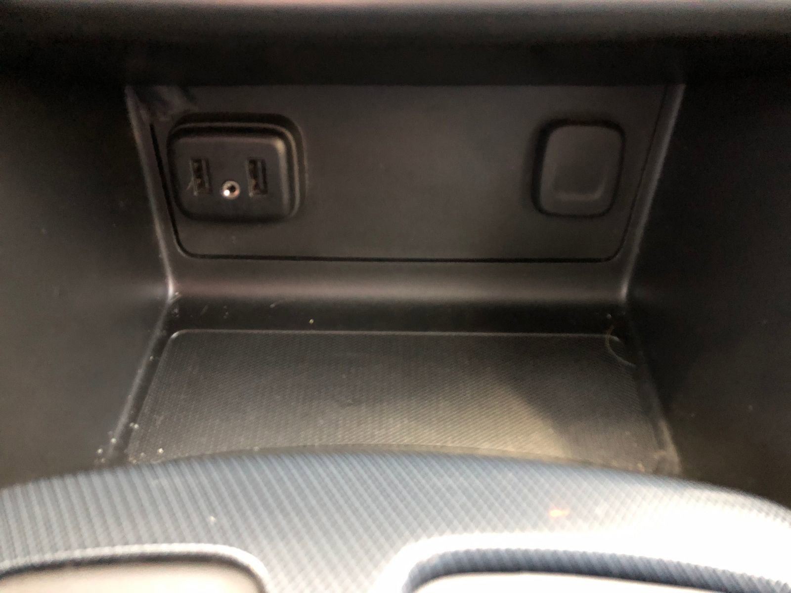 Used 2022 Chevrolet Colorado Z71 AWD/4WD image 23