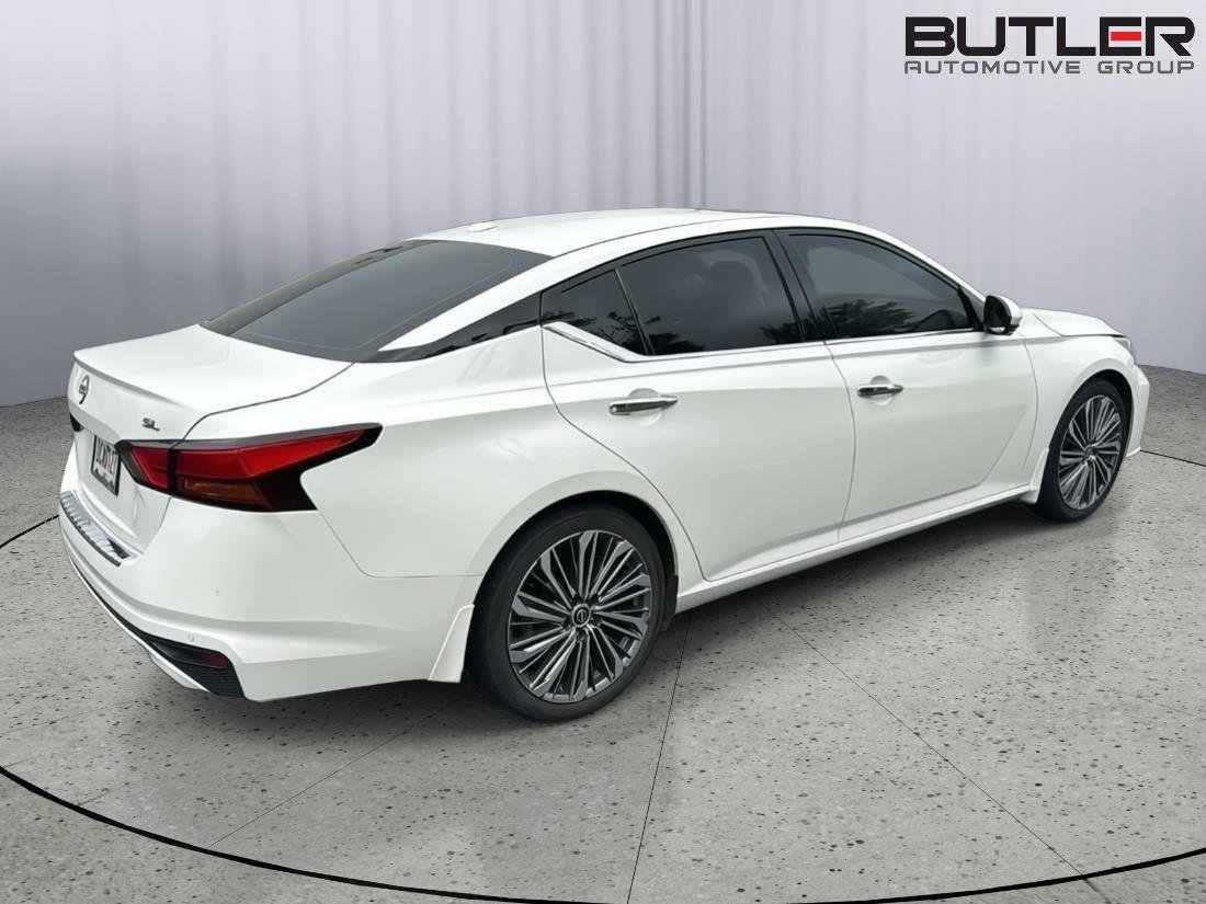 Used 2023 Nissan Altima 2.5 SL FWD image 3