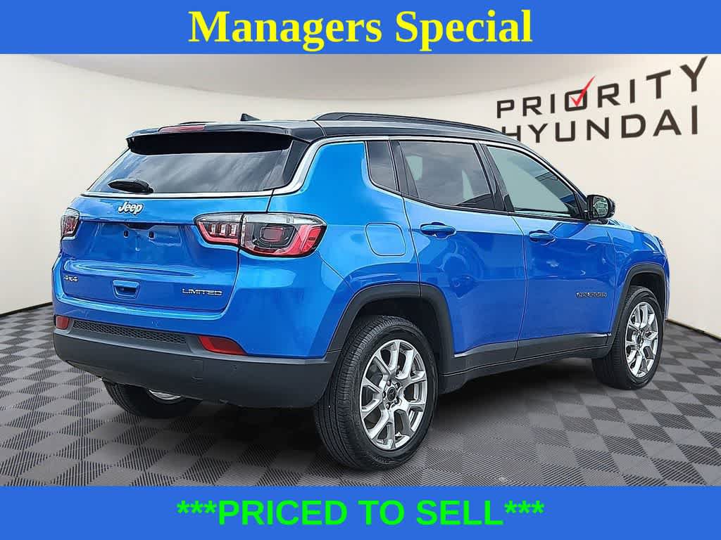 Used 2025 Jeep Compass Limited AWD/4WD image 4
