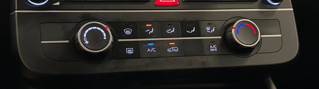 Used 2025 Hyundai Tucson SE AWD/4WD image 19