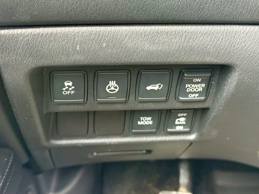 Used 2014 Nissan Pathfinder Platinum w/ Platinum Premium Package image 23