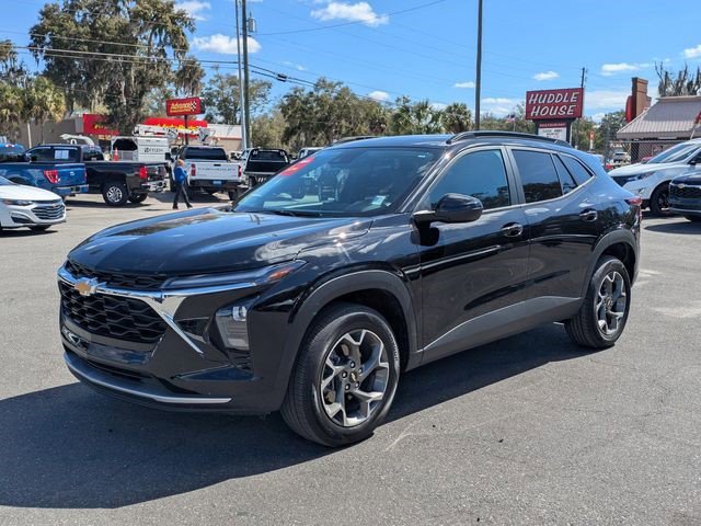 Certified 2025 Chevrolet Trax LT w/ LT Convenience Package image 4