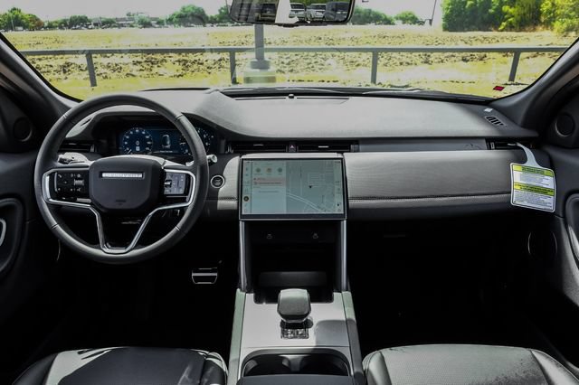 New 2026 Land Rover Discovery Sport Landmark AWD/4WD image 19