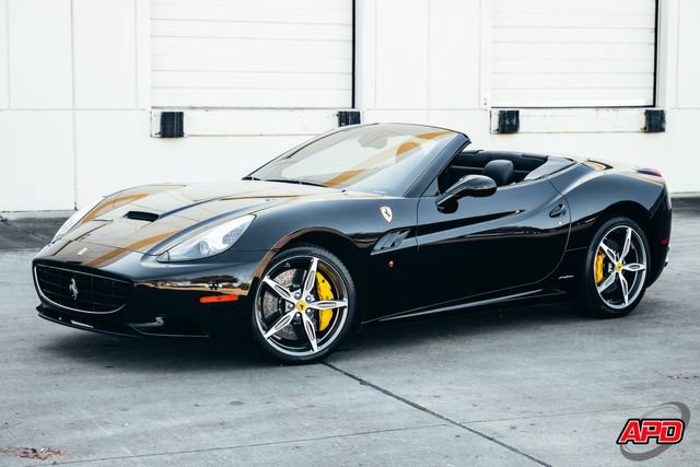 Used 2014 Ferrari California image 43