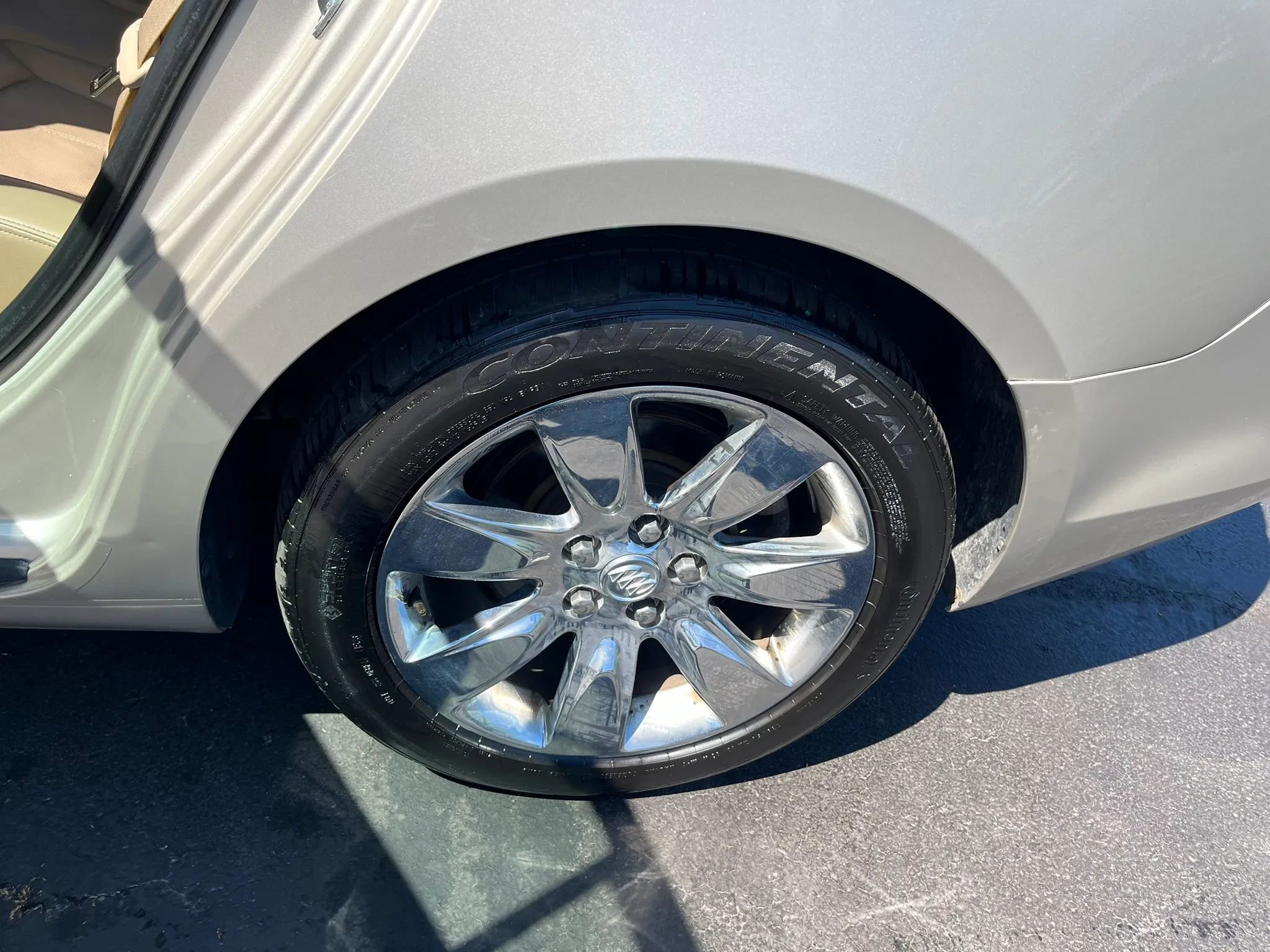 Used 2013 Buick LaCrosse Premium w/ Driver Confidence Package image 10