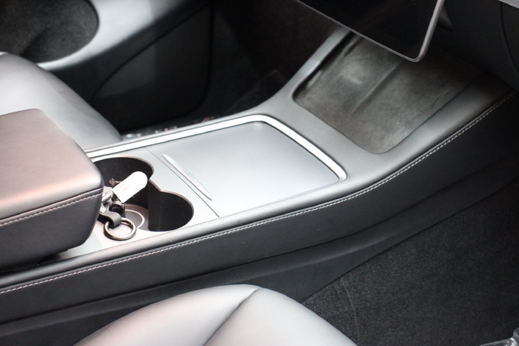 Used 2023 Tesla Model Y Long Range AWD/4WD image 16