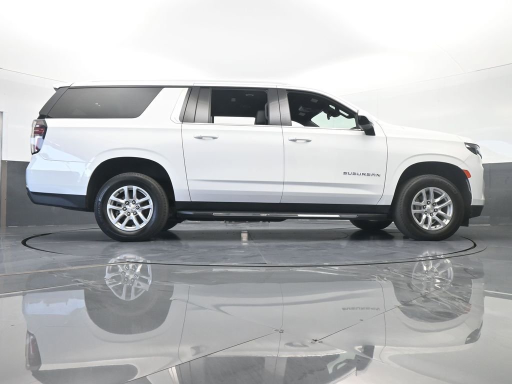 Used 2023 Chevrolet Suburban LT image 61