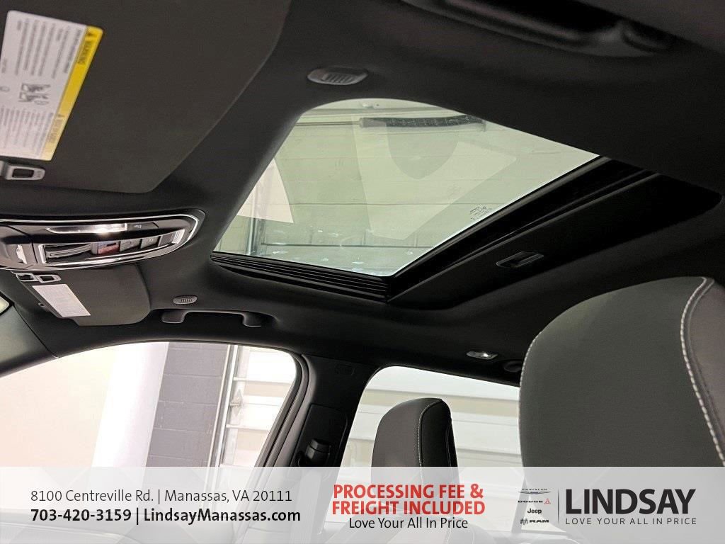 New 2025 Jeep Grand Cherokee Laredo X w/ Luxury Tech Group I AWD/4WD image 20