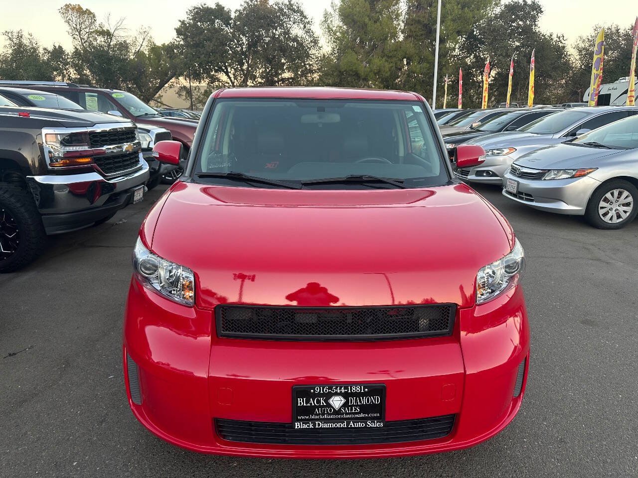 Used 2009 Scion xB w/ Release Series 6.0 FWD image 2