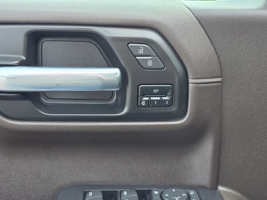 Used 2021 GMC Sierra 1500 SLT AWD/4WD image 15