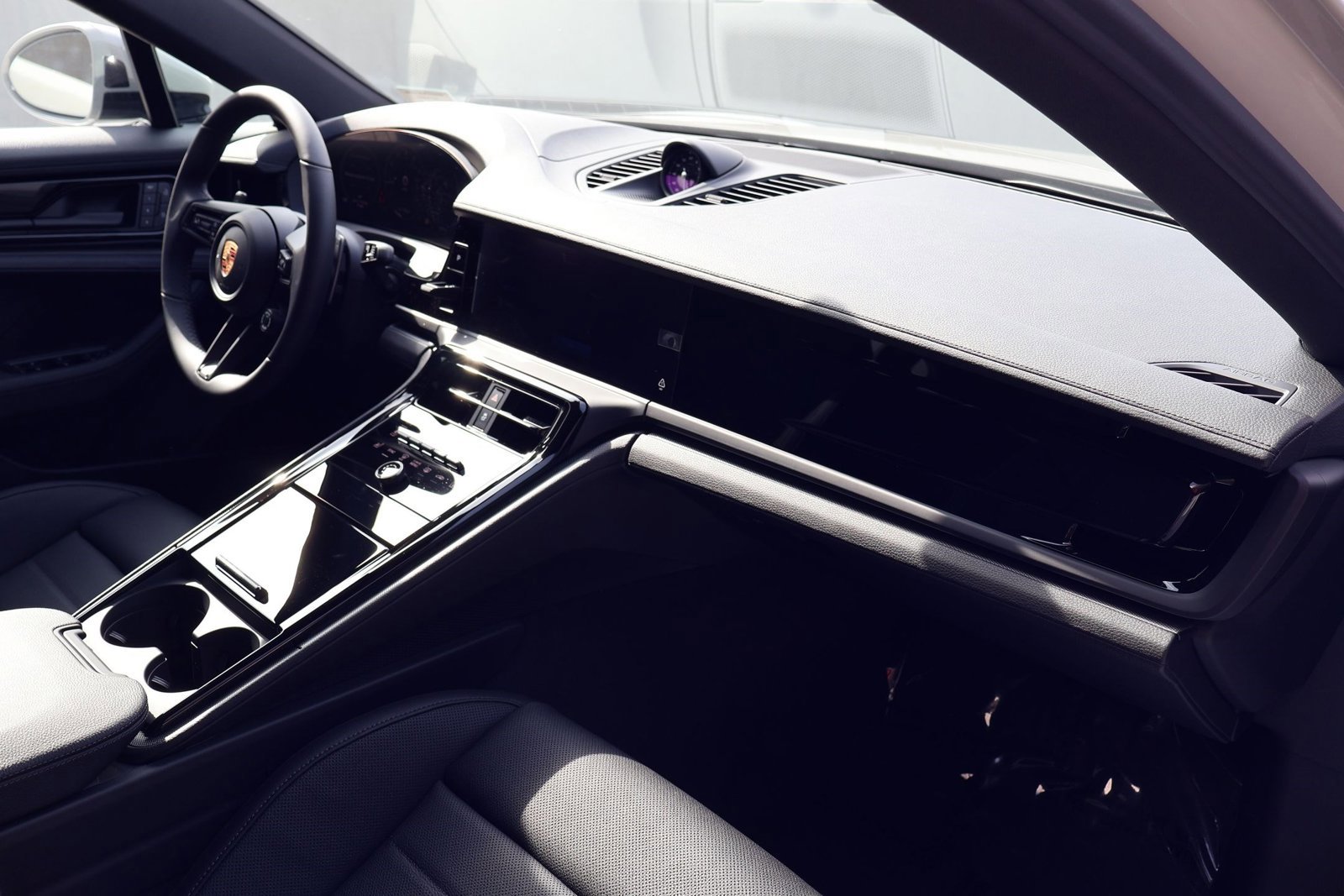 New 2026 Porsche Panamera image 25