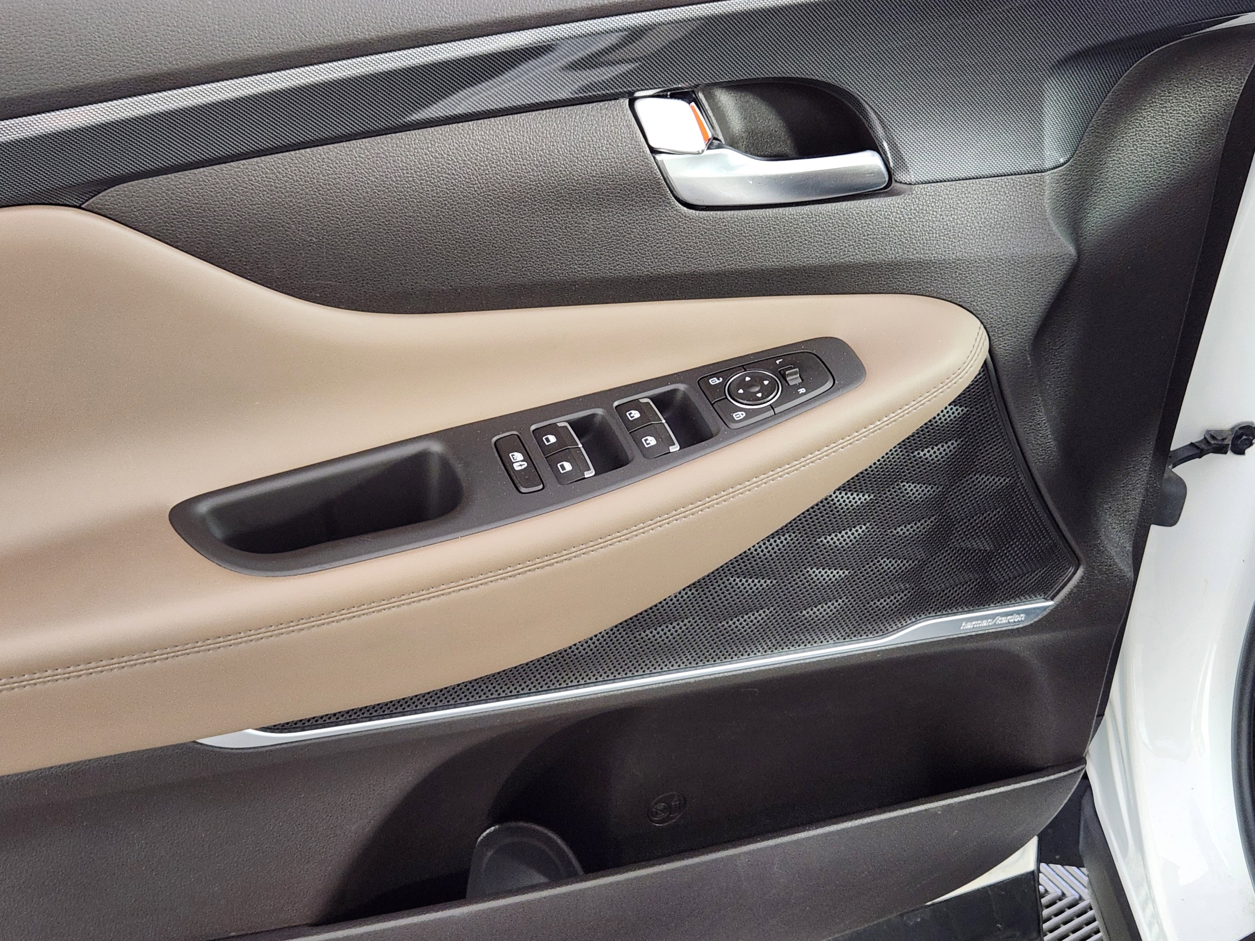 Used 2022 Hyundai Santa Fe SEL Premium AWD/4WD image 16