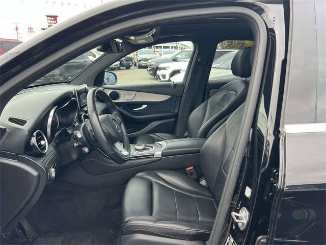 Used 2019 Mercedes-Benz GLC 300 4MATIC image 13