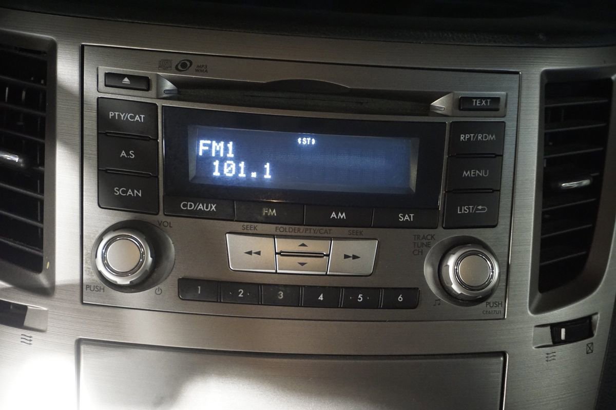 Used 2012 Subaru Outback 2.5i Premium w/ All-Weather Pkg image 15