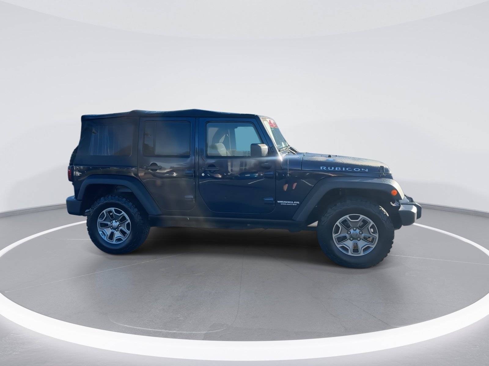 Used 2013 Jeep Wrangler Unlimited Rubicon w/ Connectivity Group image 10