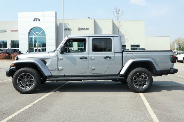 Used 2020 Jeep Gladiator Overland w/ Popular Equipment Package image 9