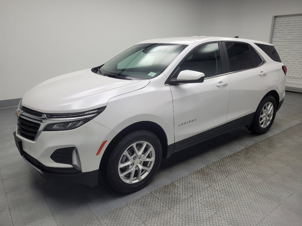 Used 2024 Chevrolet Equinox LT image 2