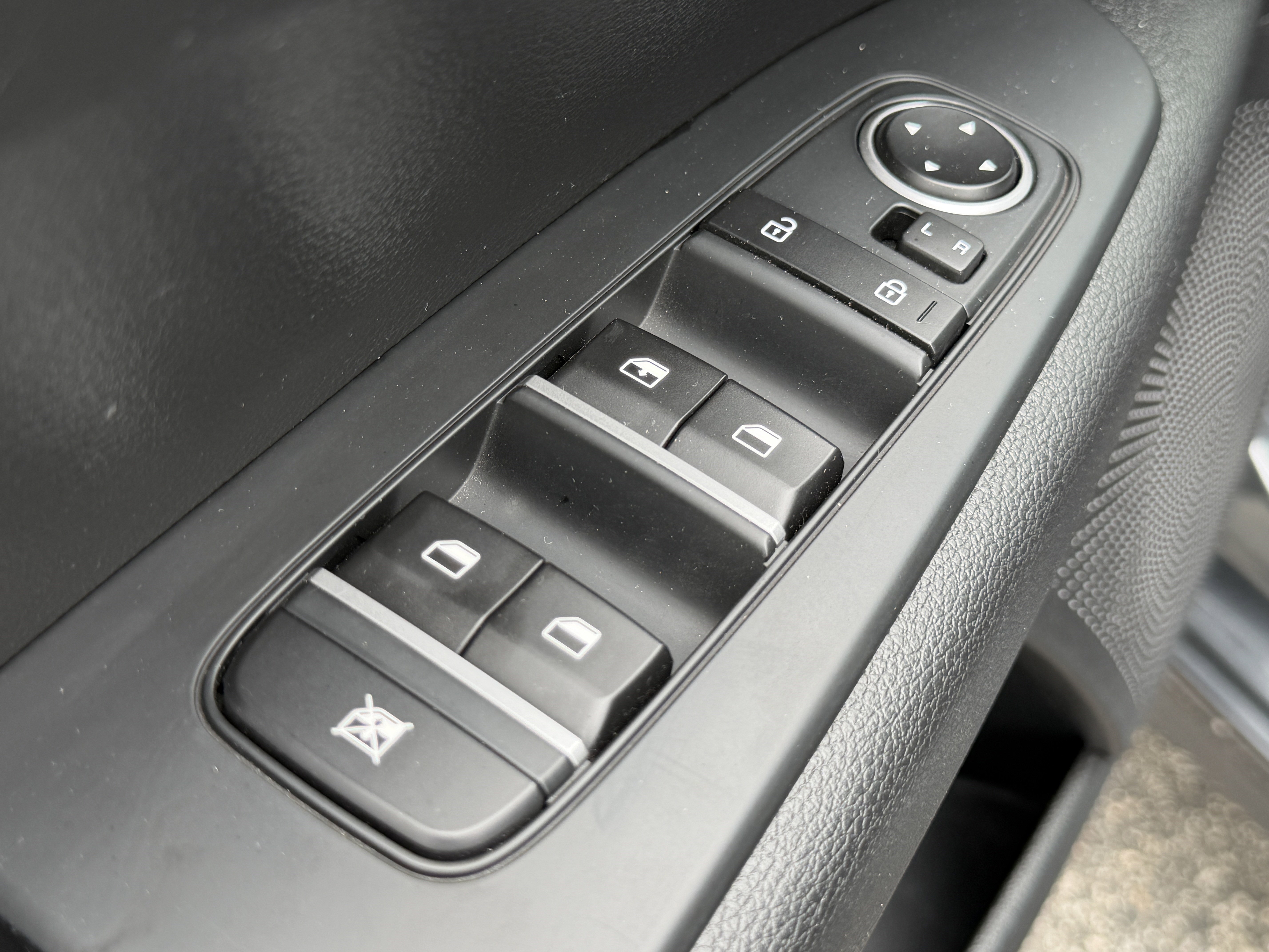 Certified 2024 Kia Forte LXS w/ LXS Technology Package FWD image 14