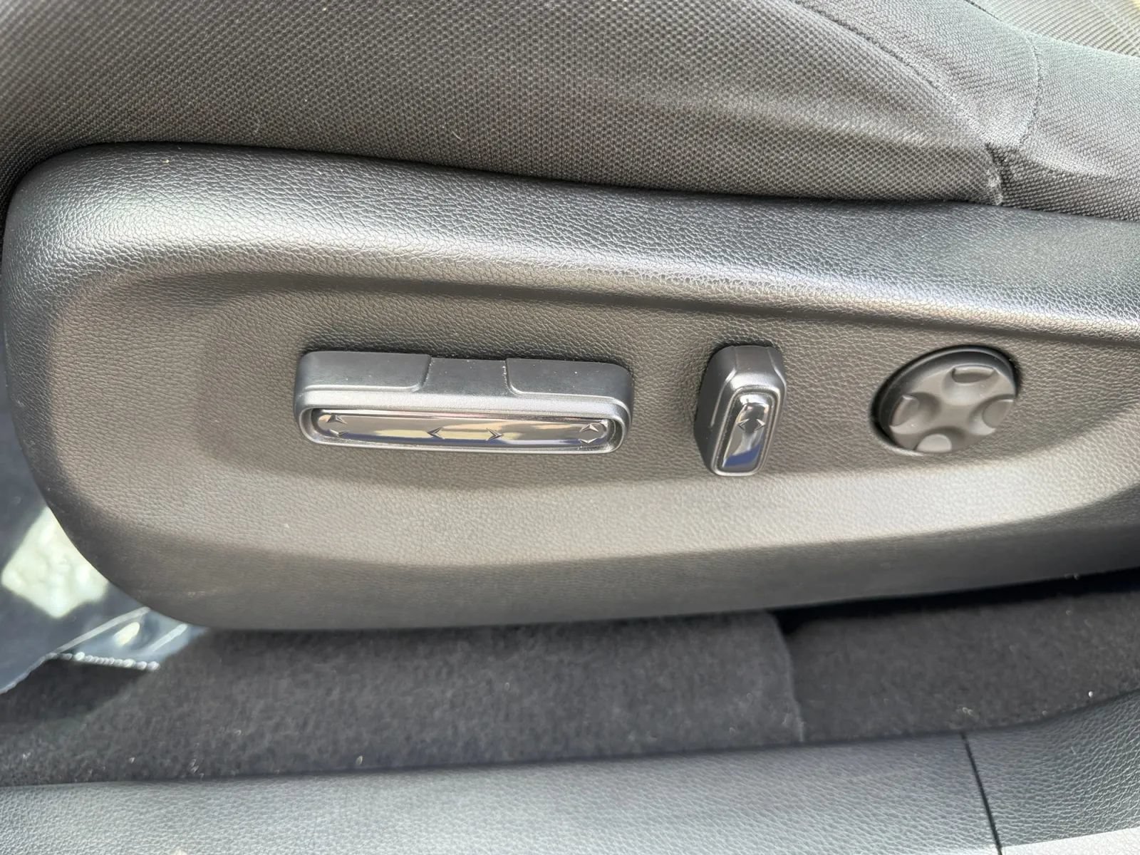 Used 2021 Honda CR-V EX image 17