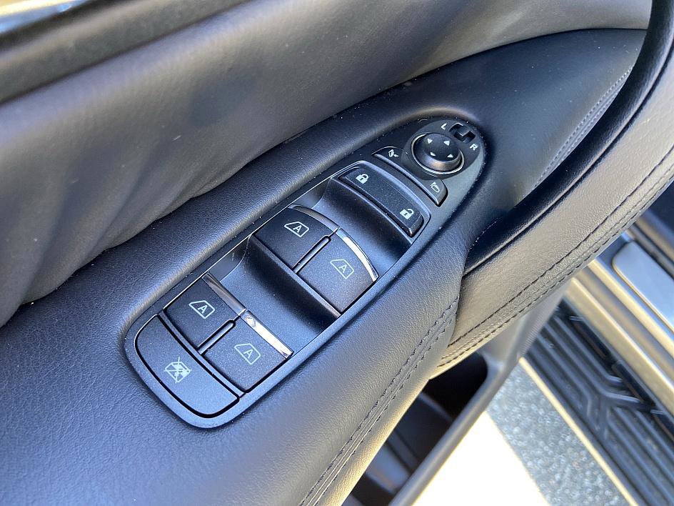 Certified 2024 Nissan Armada SL w/ Midnight Edition Package image 10