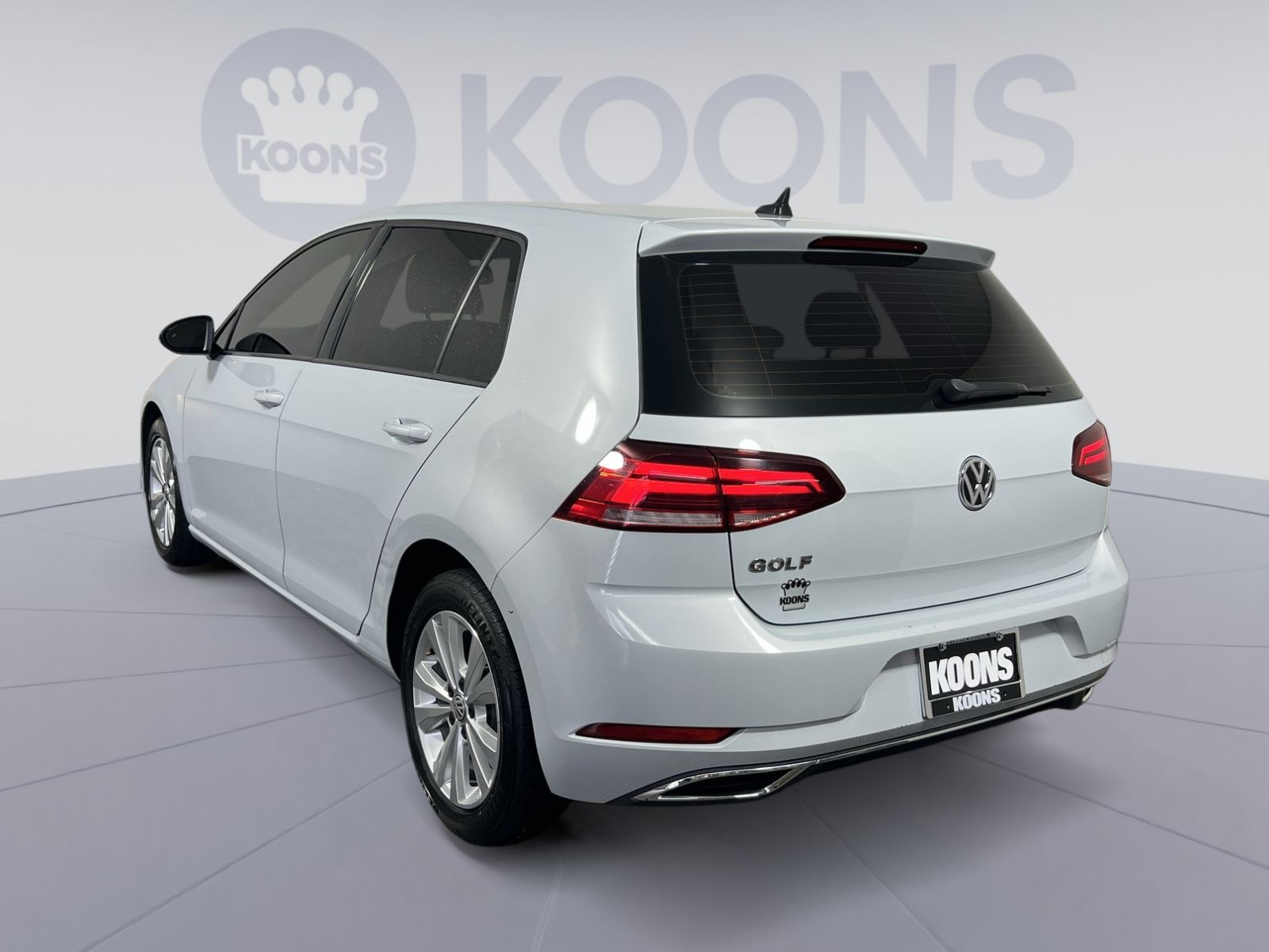 Used 2021 Volkswagen Golf 4-Door FWD image 8