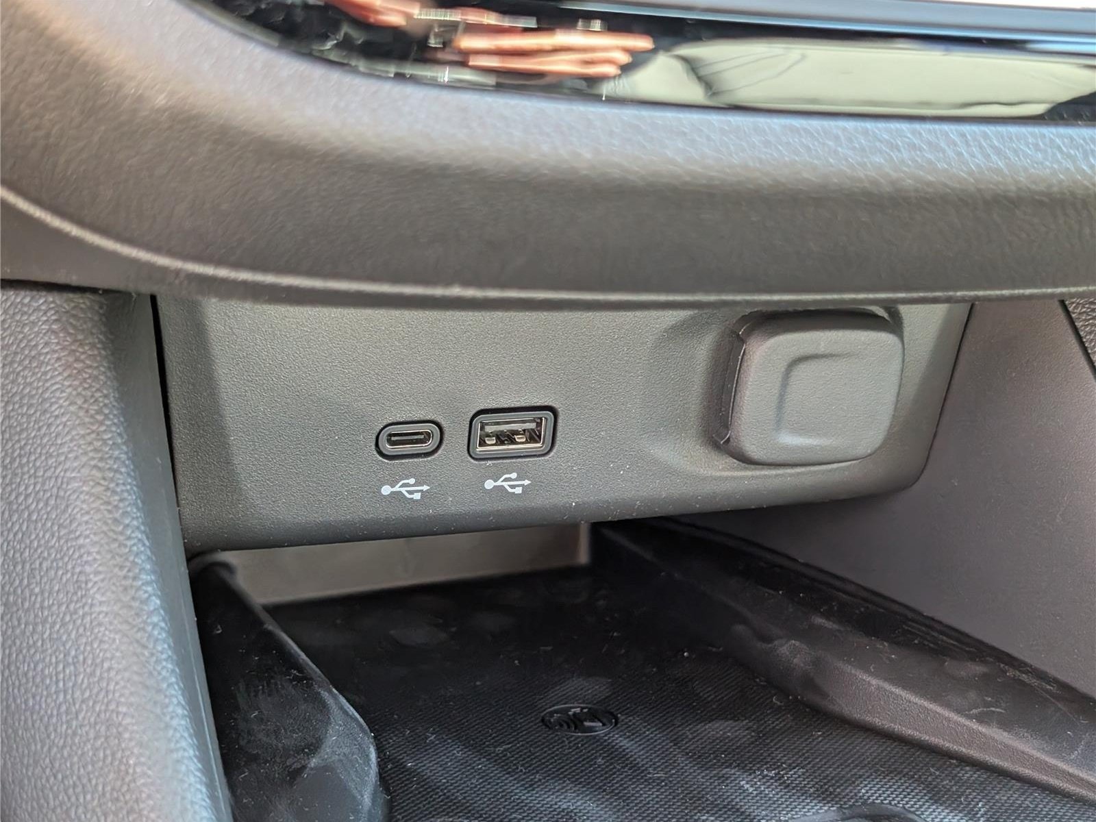 New 2026 Buick Envista Sport Touring w/ Convenience I Package FWD image 22