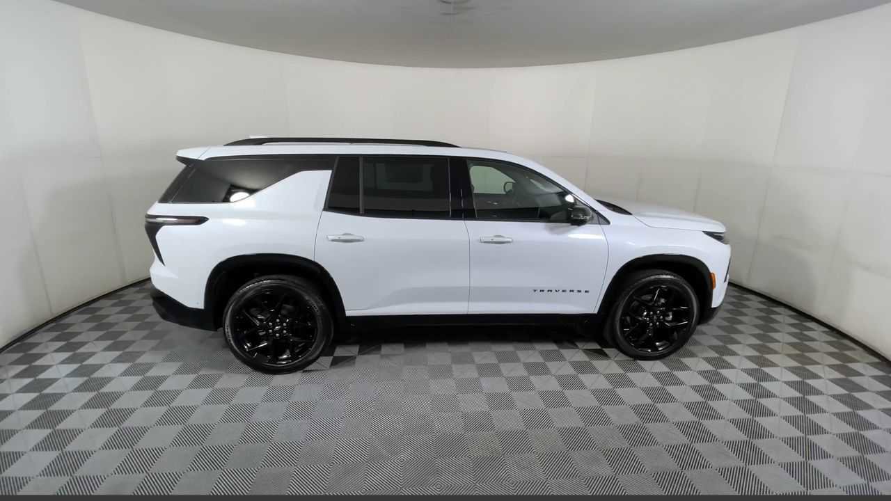 New 2026 Chevrolet Traverse RS w/ LPO, Floor Liner Package image 14