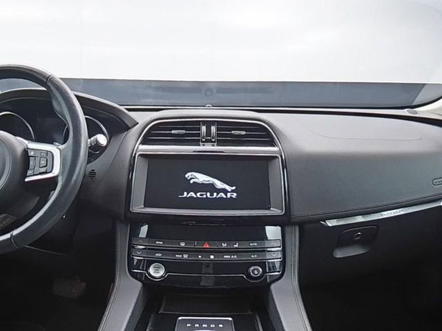Used 2020 Jaguar F-PACE Prestige AWD/4WD image 20