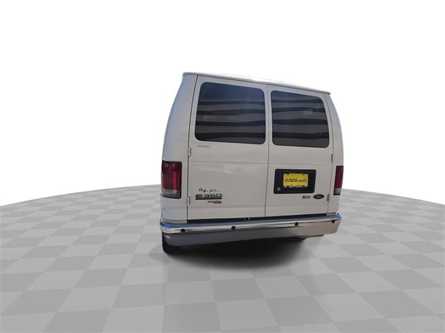 Used 2011 Ford E-350 and Econoline 350 XLT image 7