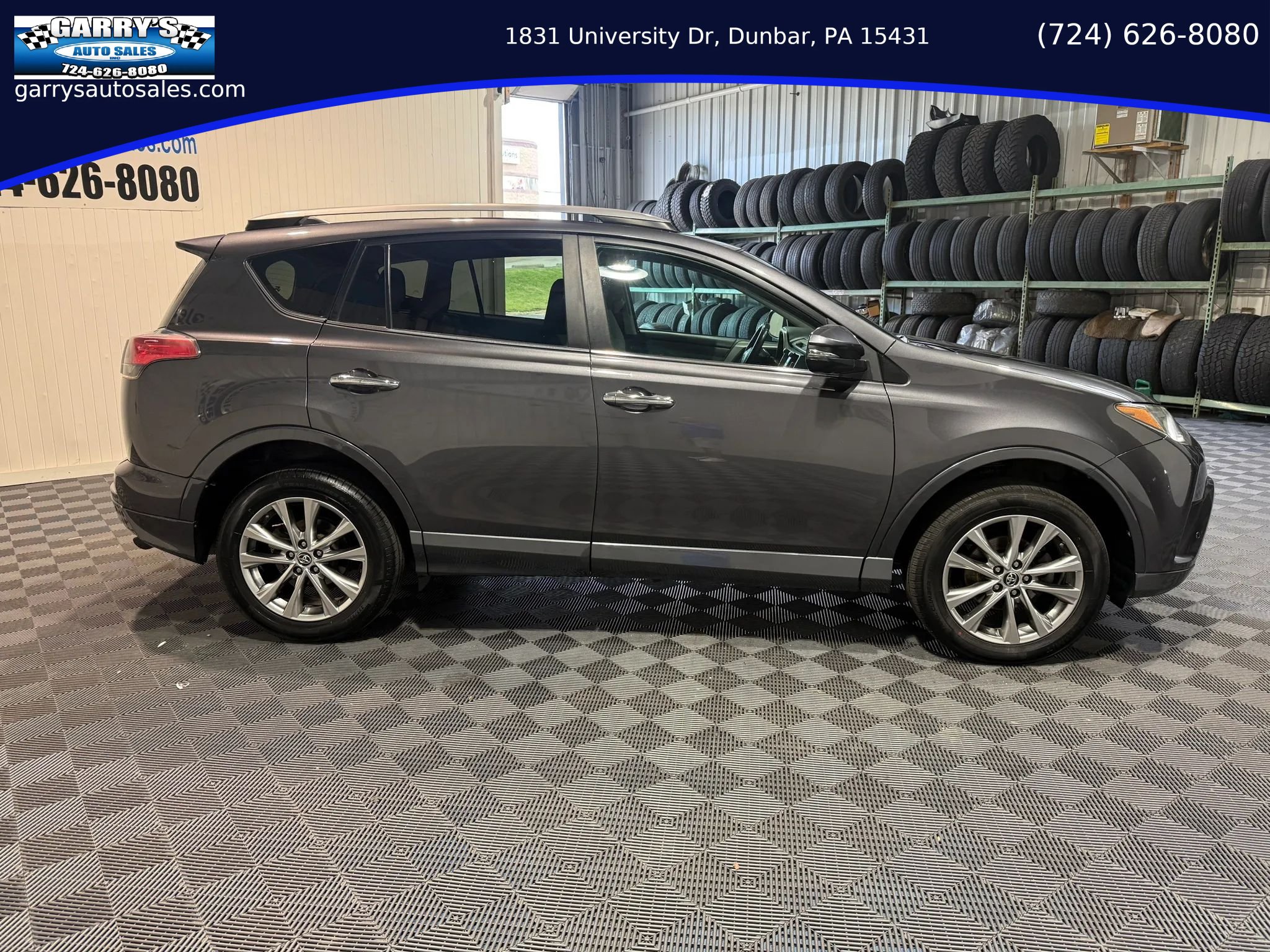 Used 2017 Toyota RAV4 Platinum AWD/4WD image 4