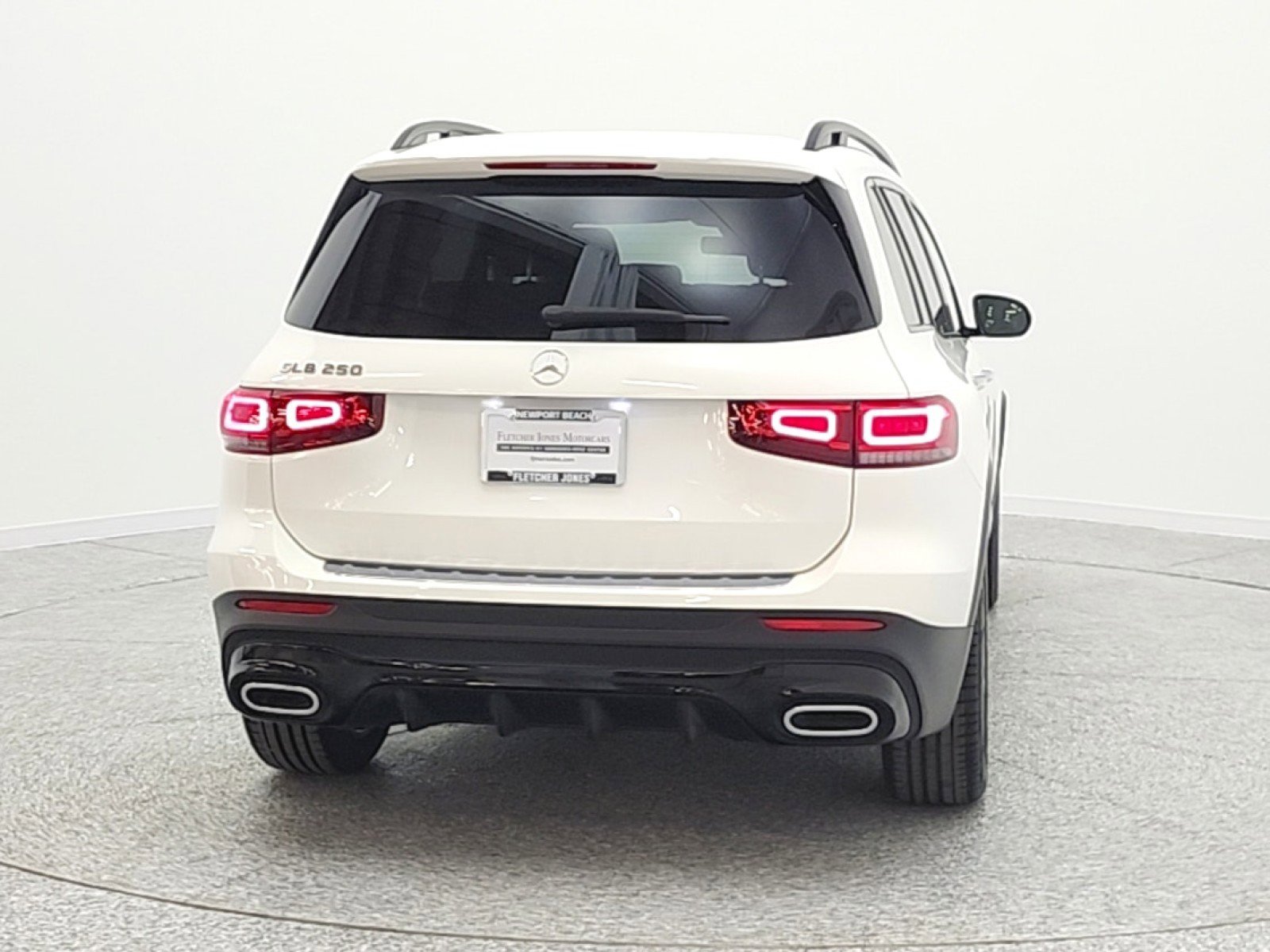 Used 2023 Mercedes-Benz GLB 250 image 6