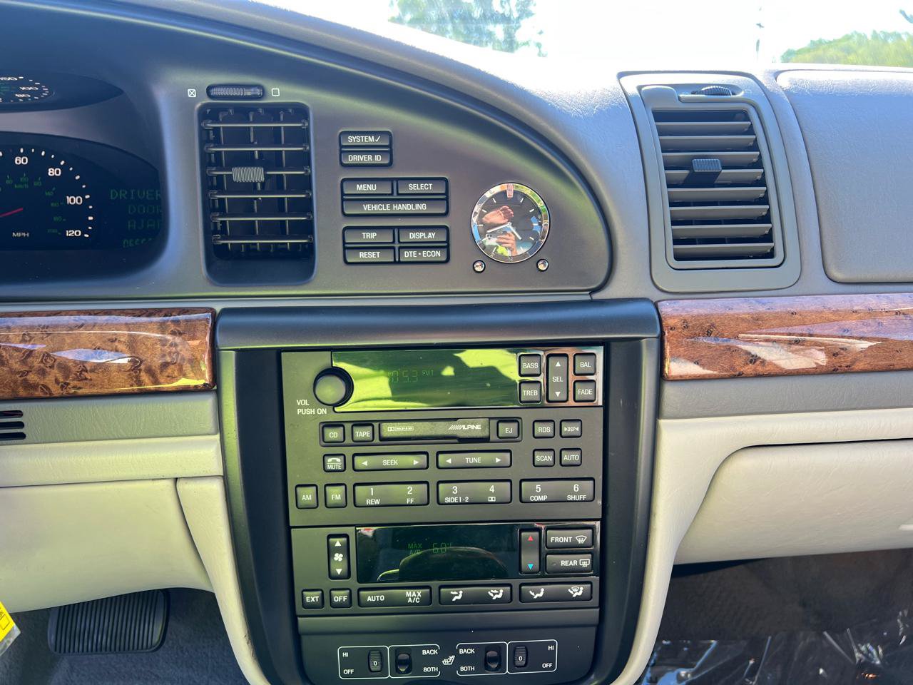 Used 2000 Lincoln Continental FWD image 22