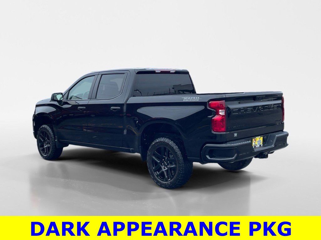 Used 2024 Chevrolet Silverado 1500 Custom Trail Boss w/ Dark Appearance Package image 4