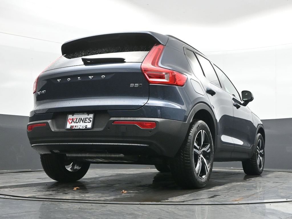 New 2026 Volvo XC40 B5 Core w/ Protection Package Premier AWD/4WD image 37
