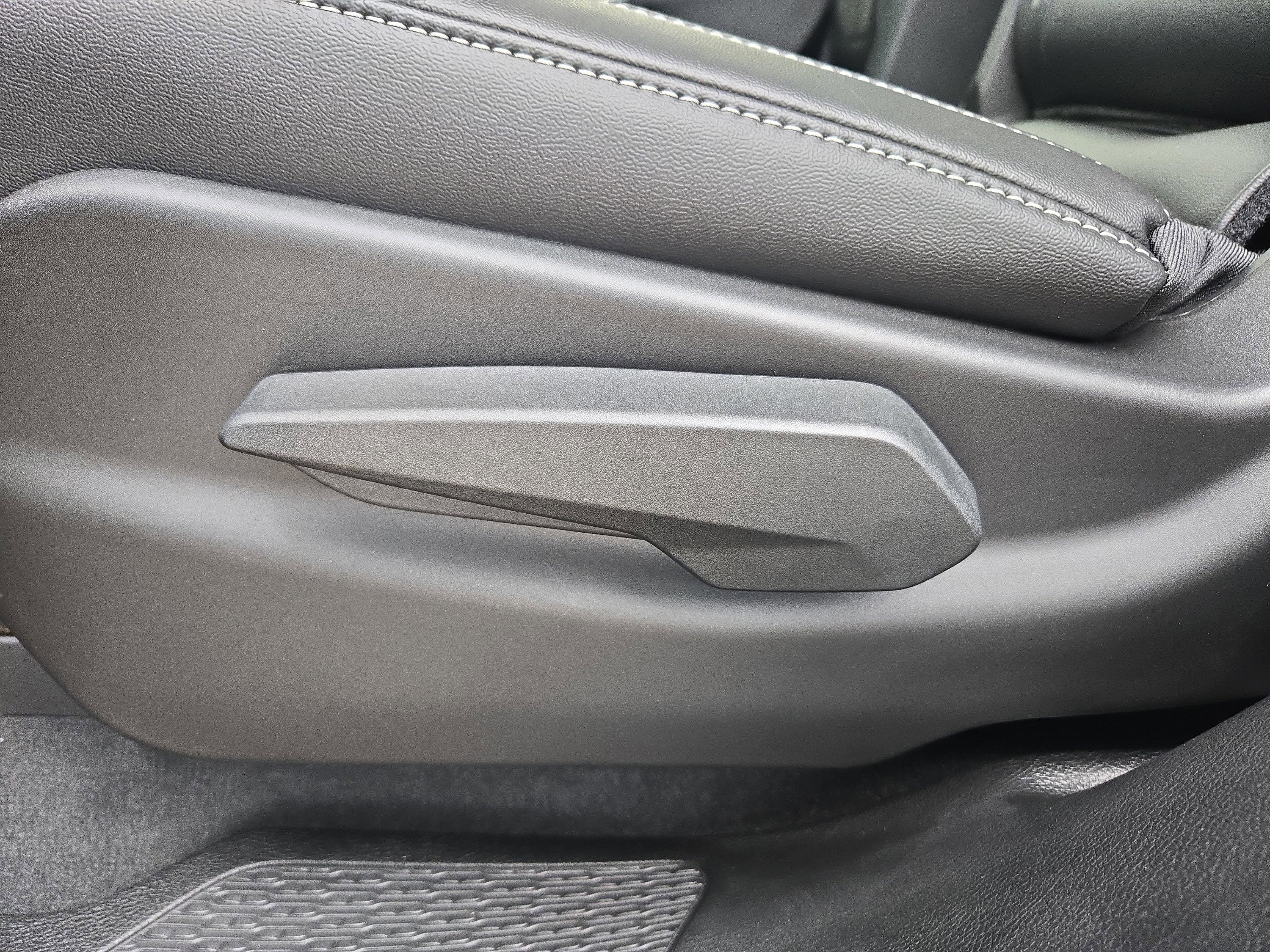 New 2025 Jeep Grand Cherokee L Altitude image 58