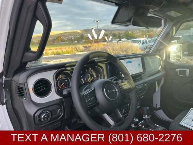 New 2025 Jeep Gladiator Sport AWD/4WD image 11
